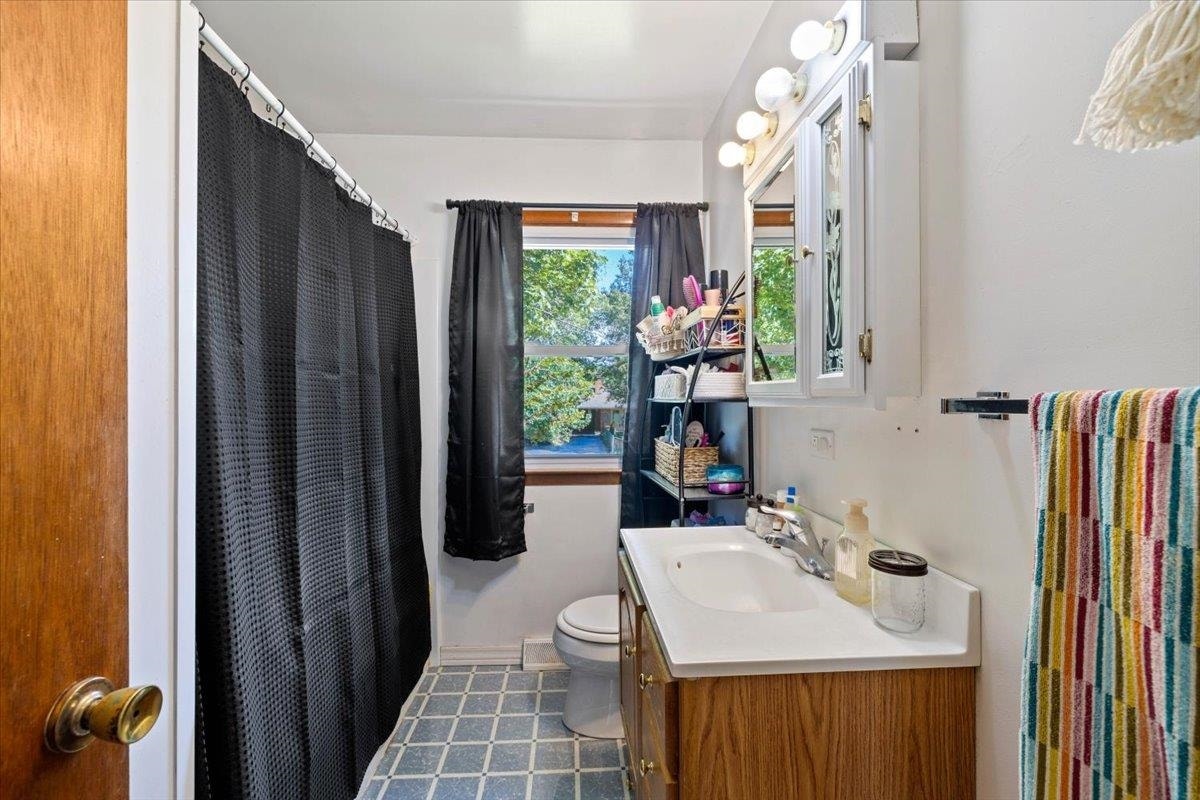 807 Seventh Street, Radford, VA 24141