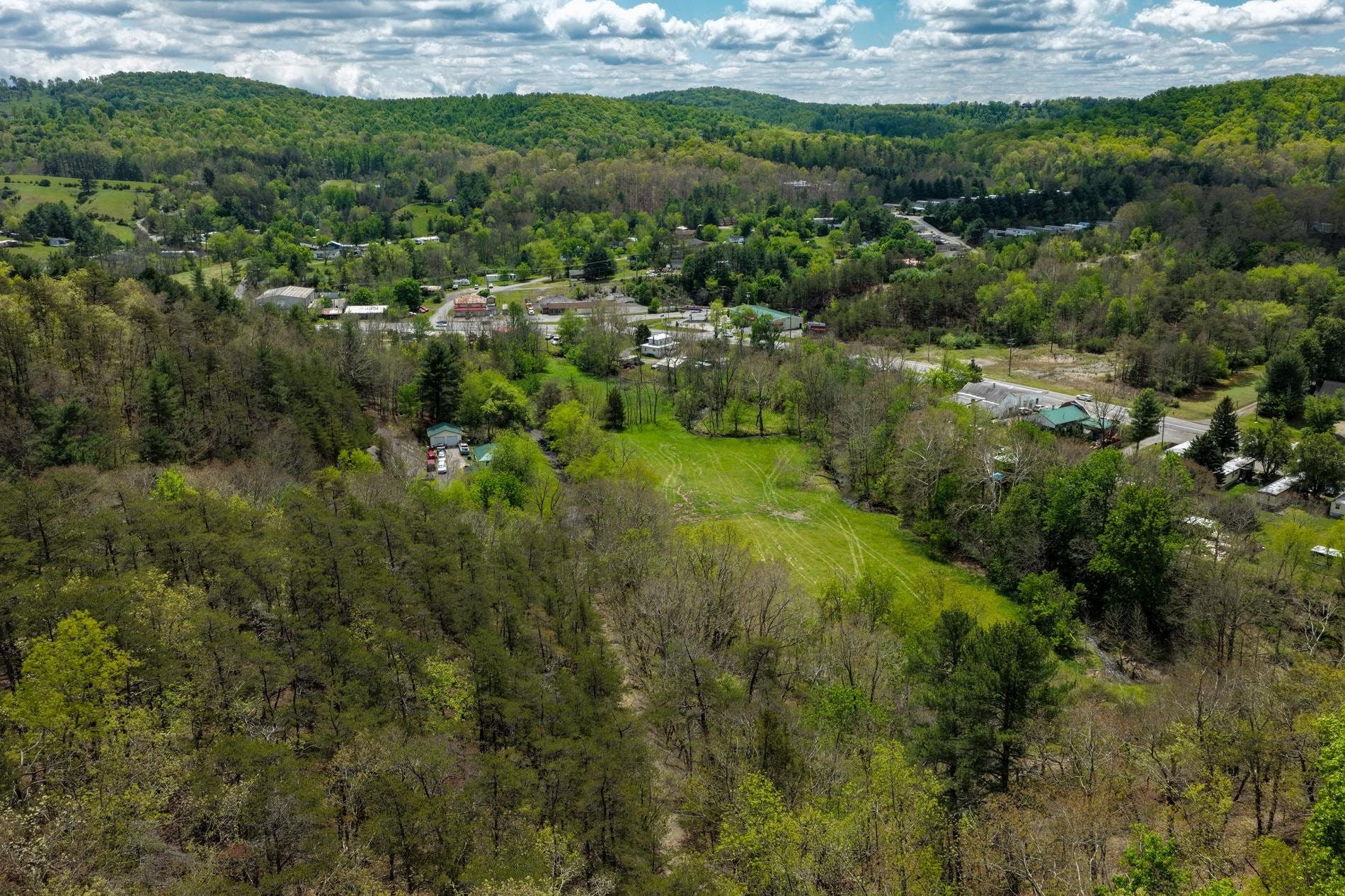 3500 HAWLEY Road, Christiansburg, VA 24073