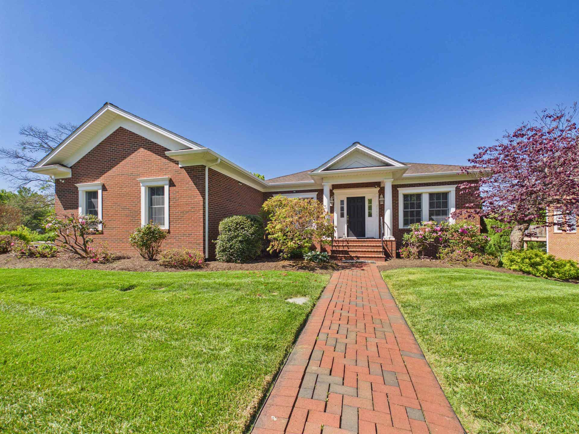 2111 Birch Leaf Lane, Blacksburg, VA 24060