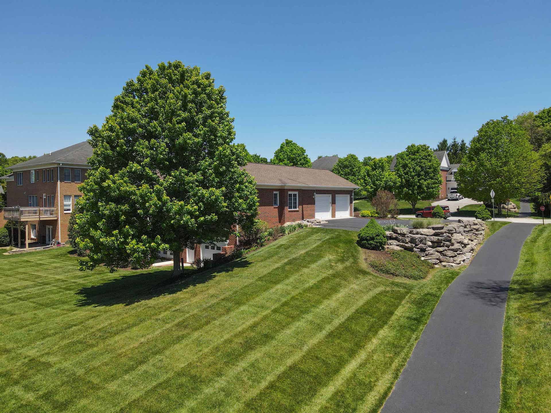 2111 Birch Leaf Lane, Blacksburg, VA 24060