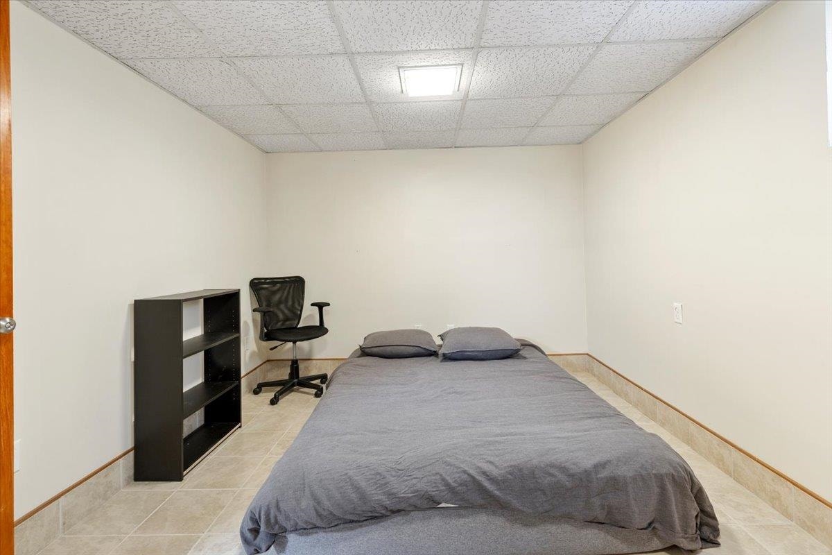 817 Hutcheson Drive, Blacksburg, VA 24060