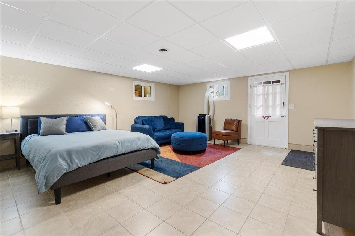 817 Hutcheson Drive, Blacksburg, VA 24060