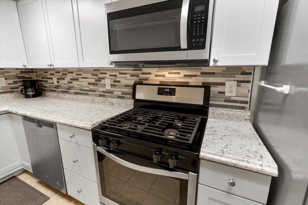 817 Hutcheson Drive, Blacksburg, VA 24060