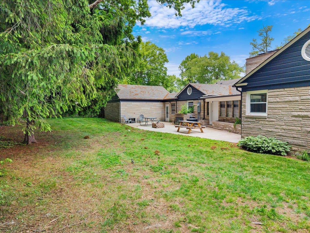 817 Hutcheson Drive, Blacksburg, VA 24060