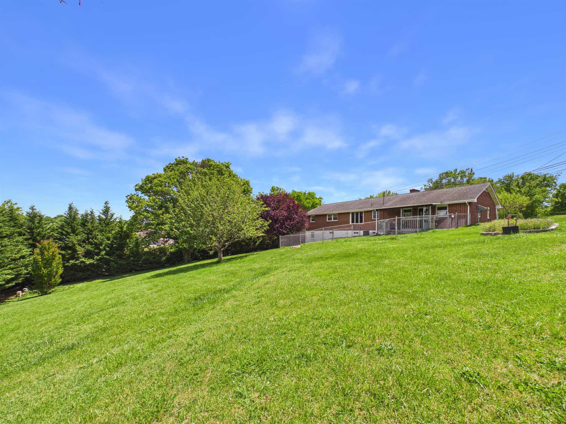 85 Wades Lane, Christiansburg, VA 24073