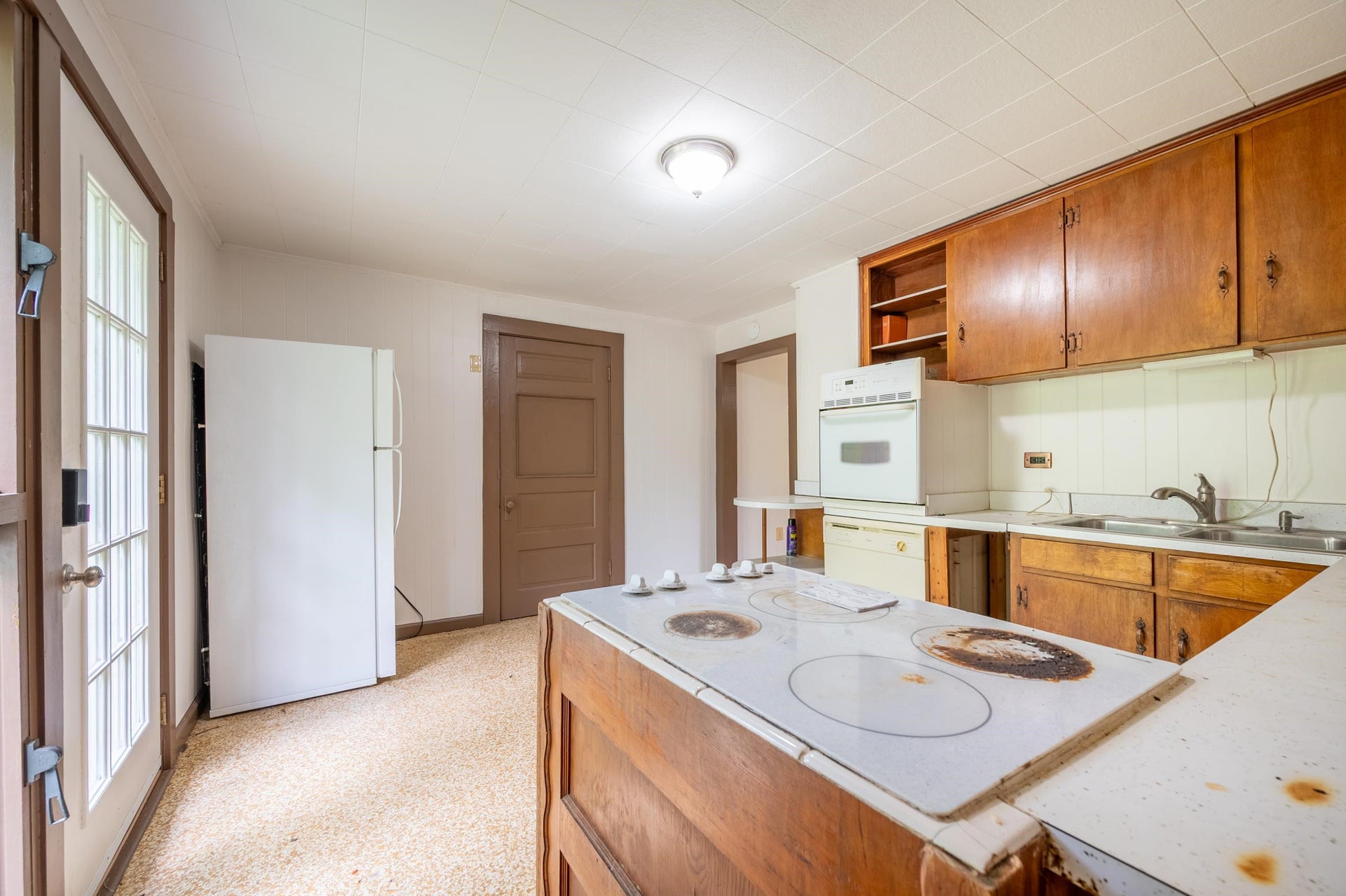 1320 JENNELLE Road, Blacksburg, VA 24060