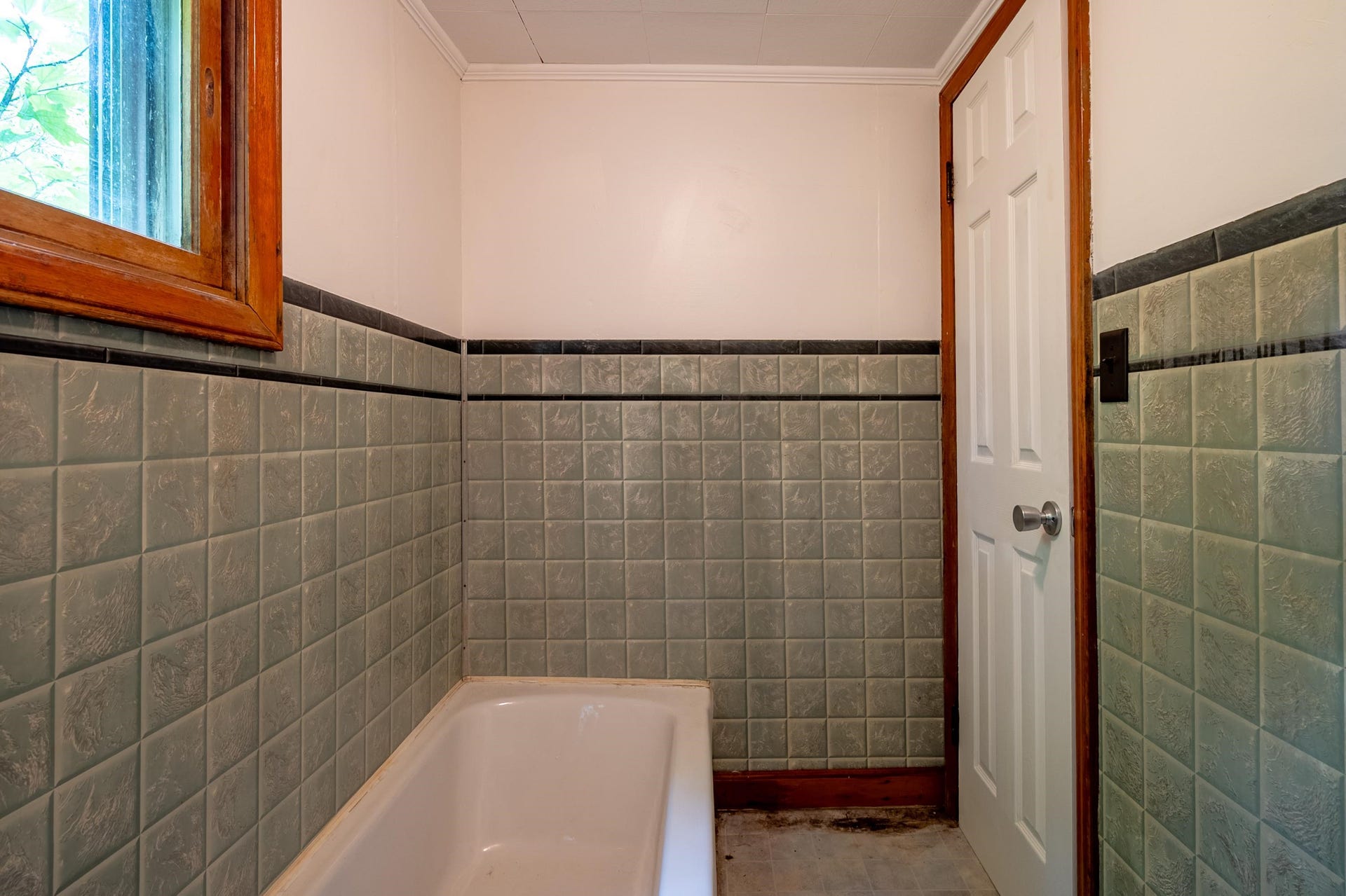 1320 JENNELLE Road, Blacksburg, VA 24060