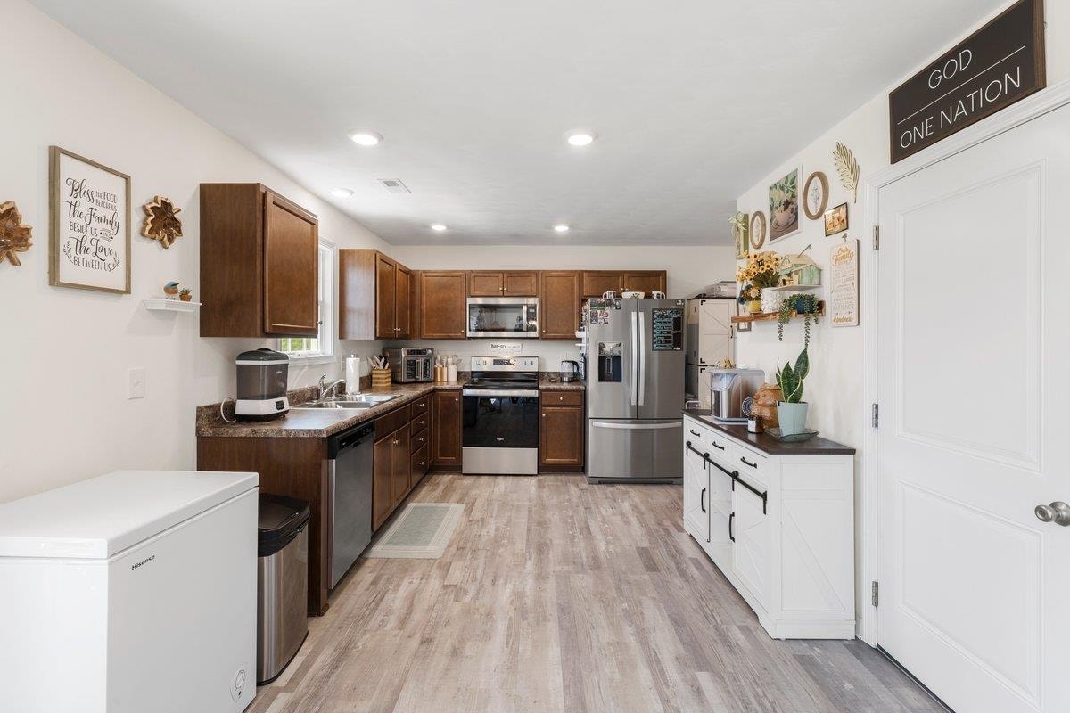 161 Prairie View Lane, Pembroke, VA 24136