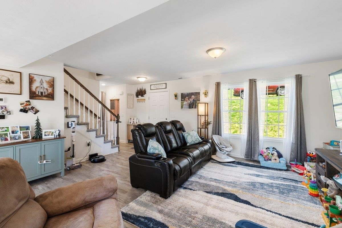 161 Prairie View Lane, Pembroke, VA 24136