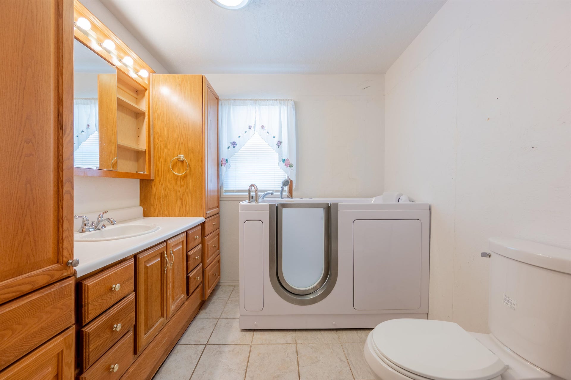 503 Cascade Drive, Pembroke, VA 24136