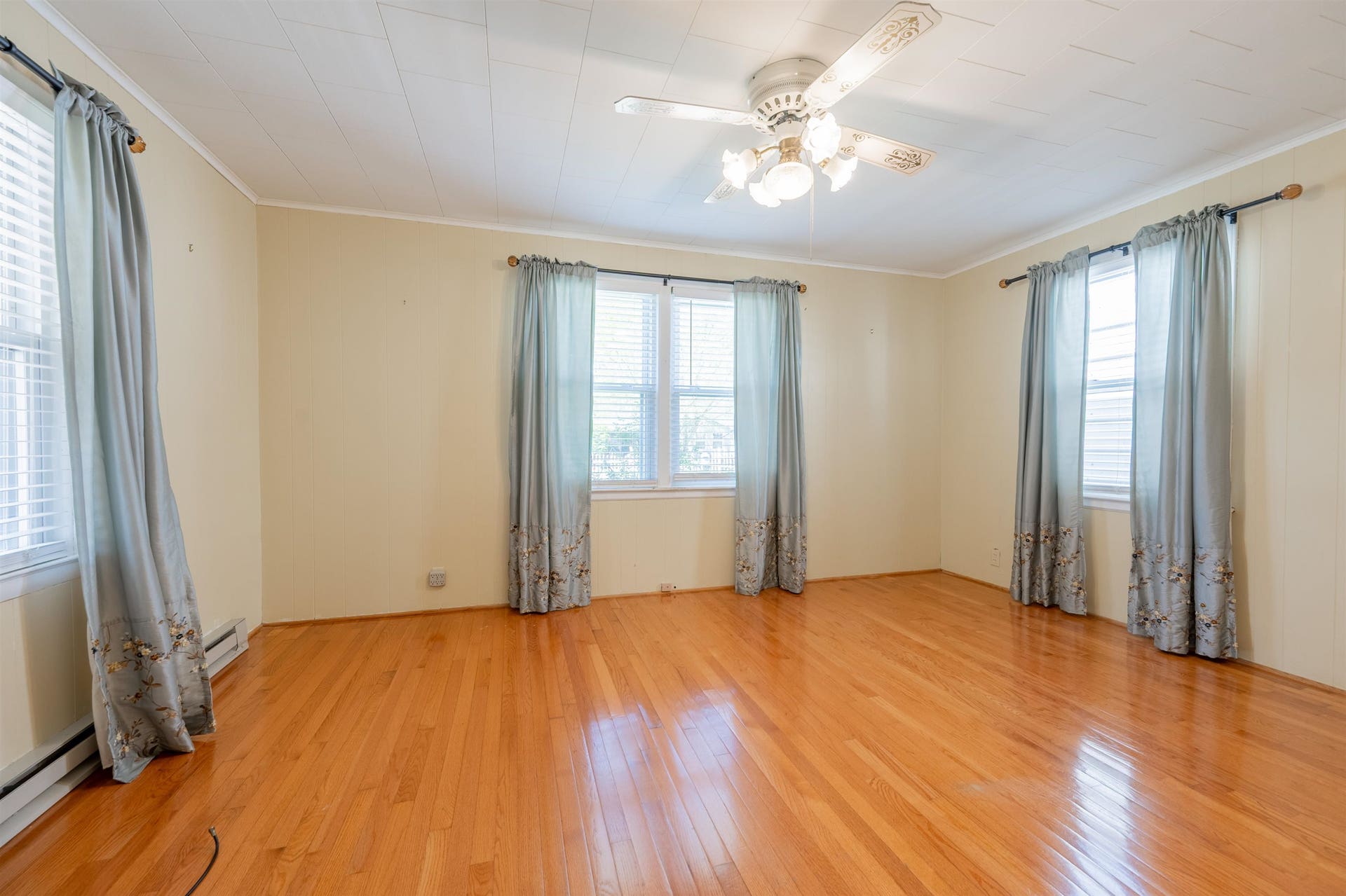 503 Cascade Drive, Pembroke, VA 24136
