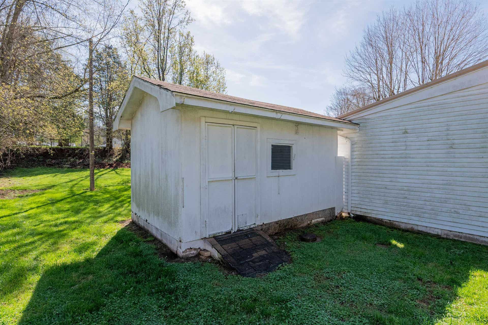 503 Cascade Drive, Pembroke, VA 24136