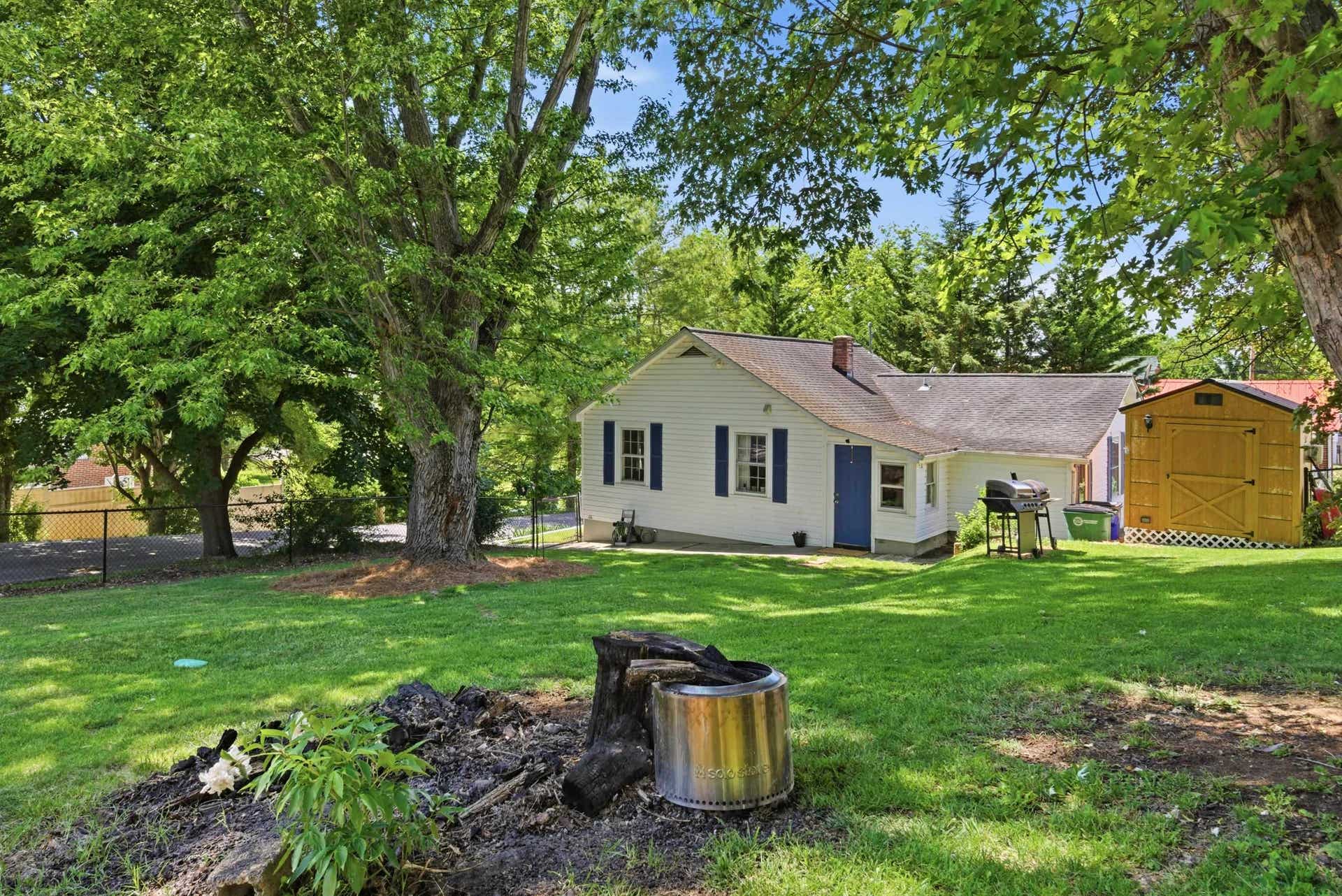 220 Mitchell Street, Christiansburg, VA 24073