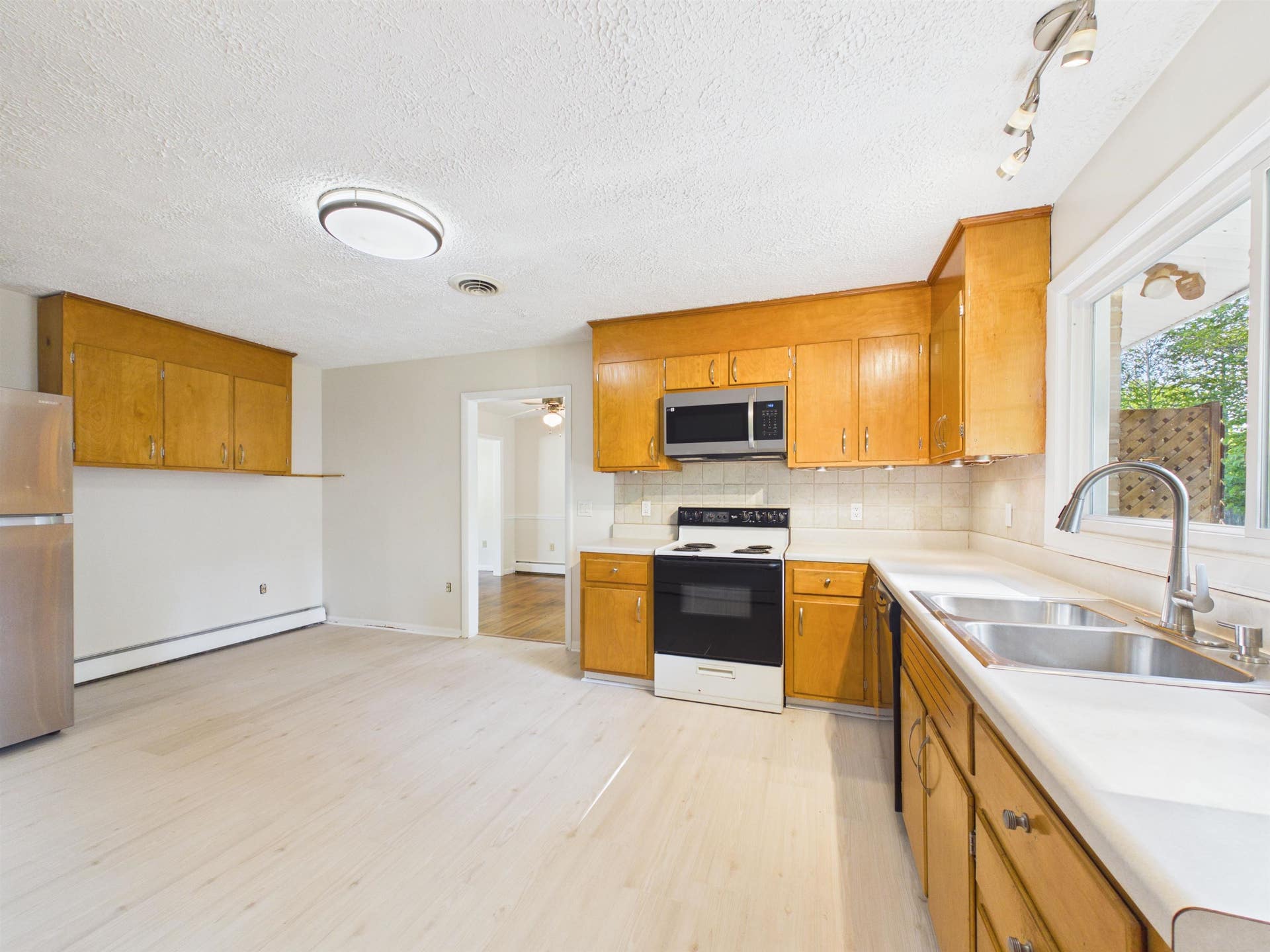 904 Buchanan Drive, Blacksburg, VA 24060