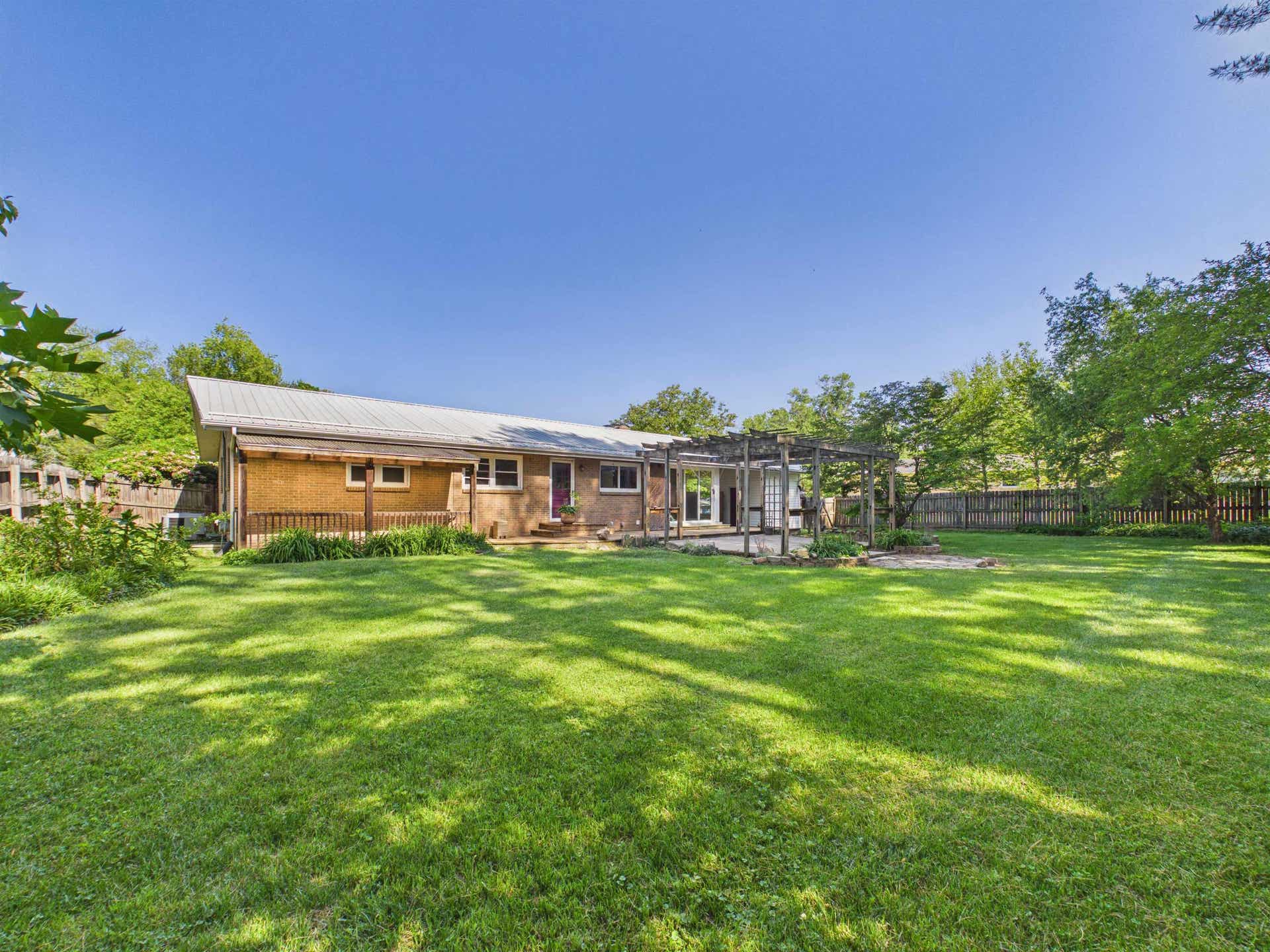 904 Buchanan Drive, Blacksburg, VA 24060