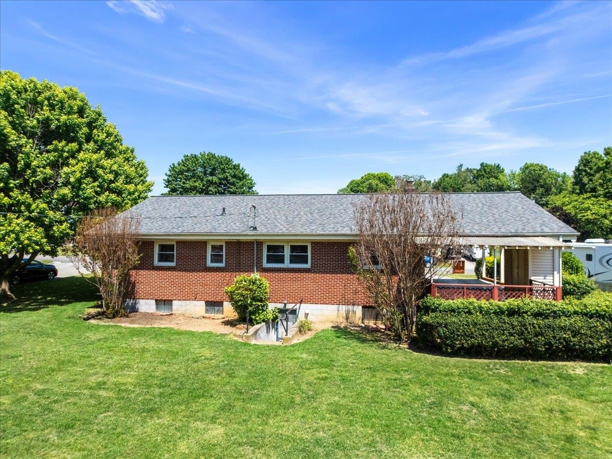 900 Custis Street, Radford, VA 24141
