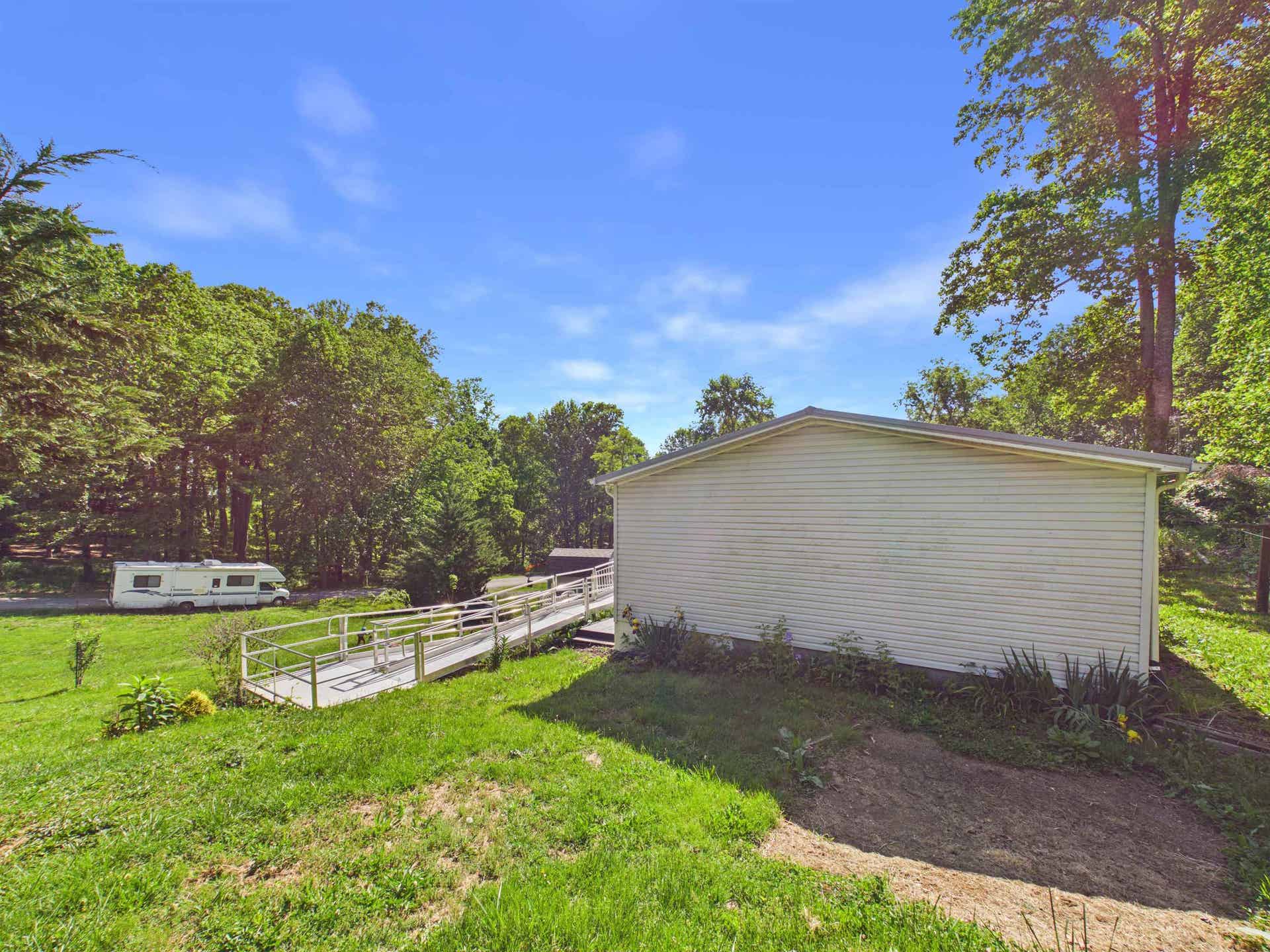 5420 FOREST Circle, Dublin, VA 24084