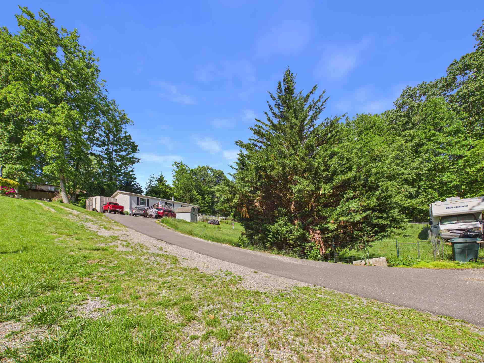 5420 FOREST Circle, Dublin, VA 24084