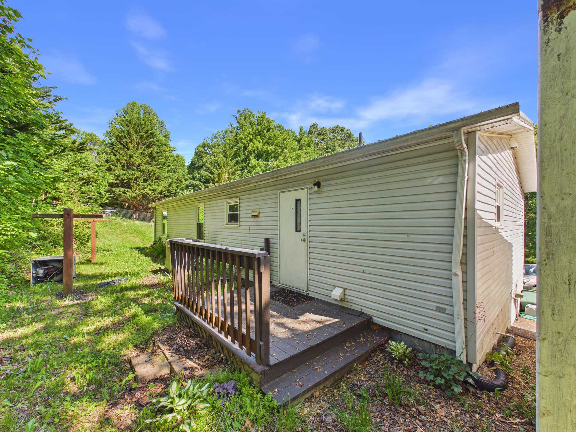 5420 FOREST Circle, Dublin, VA 24084