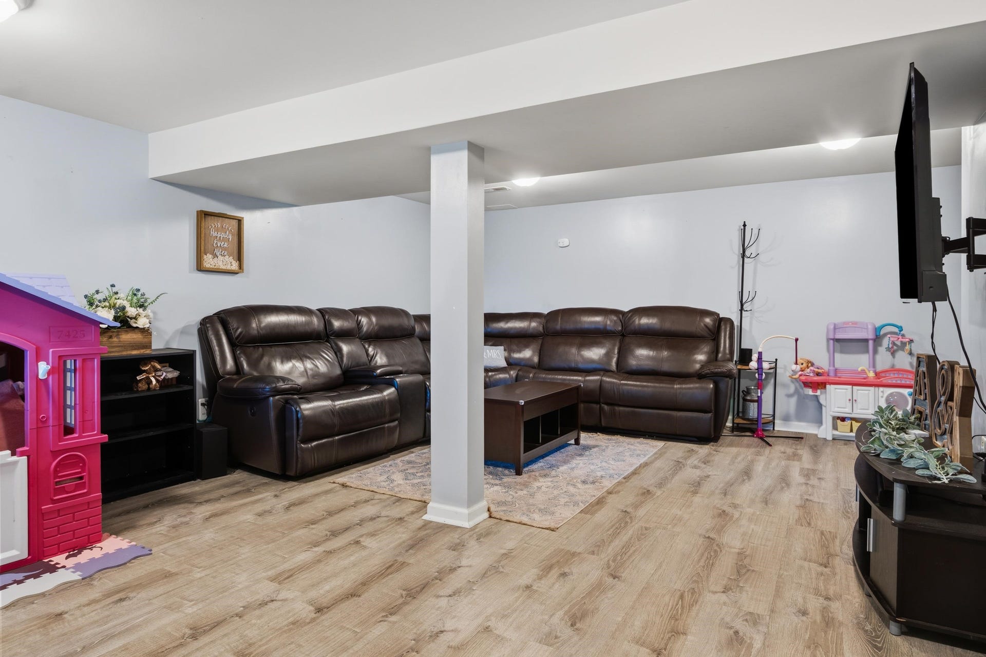 2301 Viewland Circle, Christiansburg, VA 24073