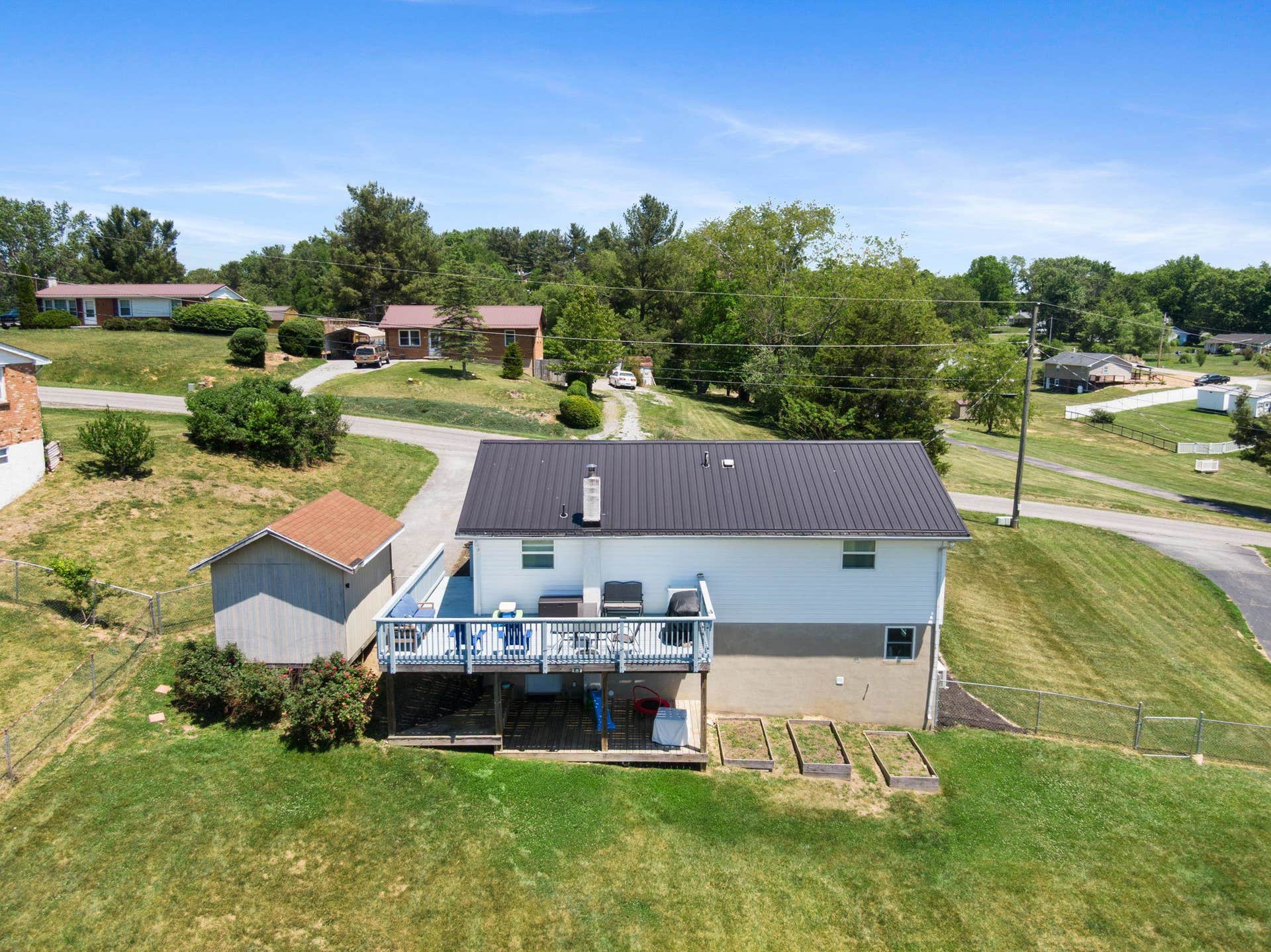 2301 Viewland Circle, Christiansburg, VA 24073