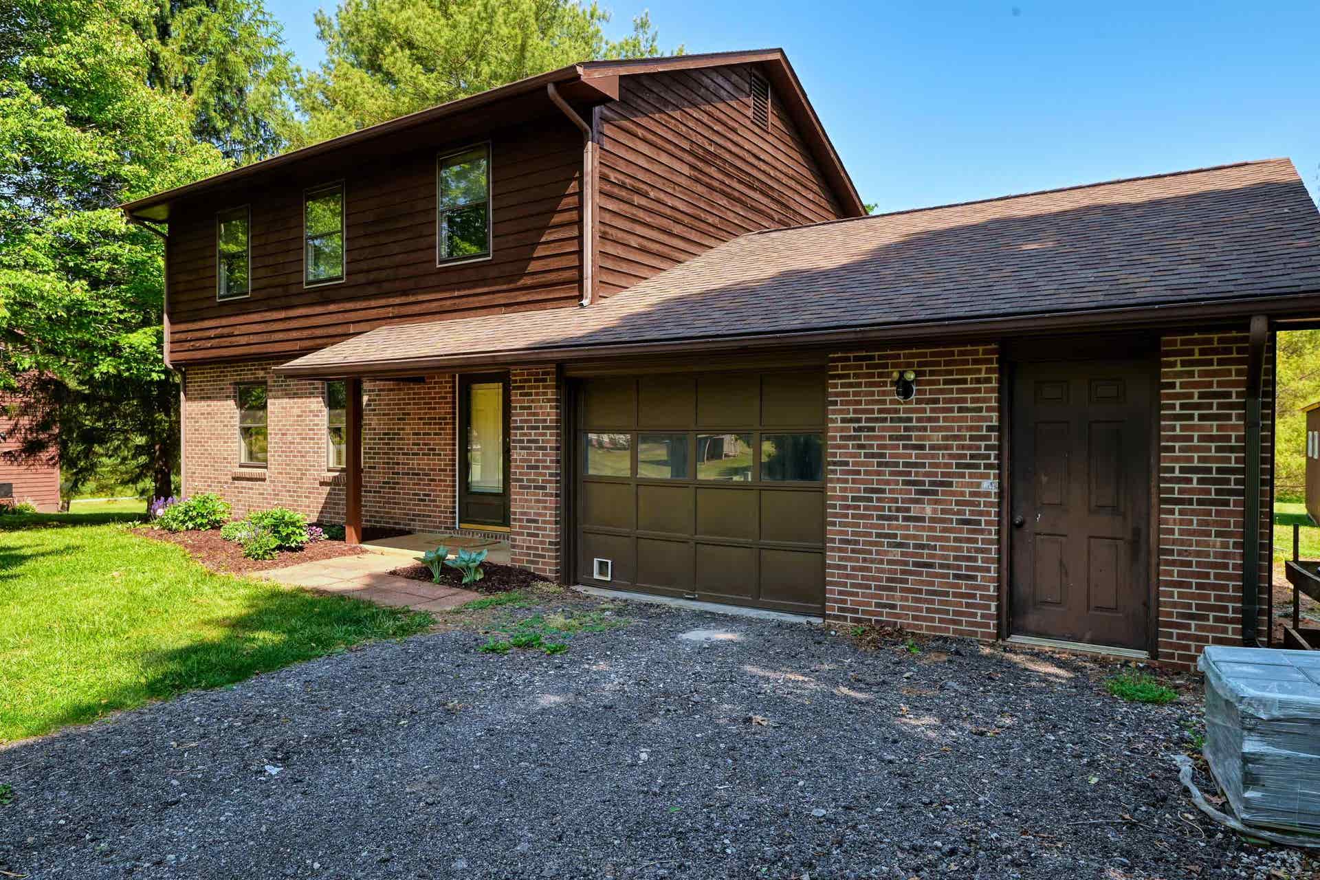125 Richards Street, Newport, VA 24128