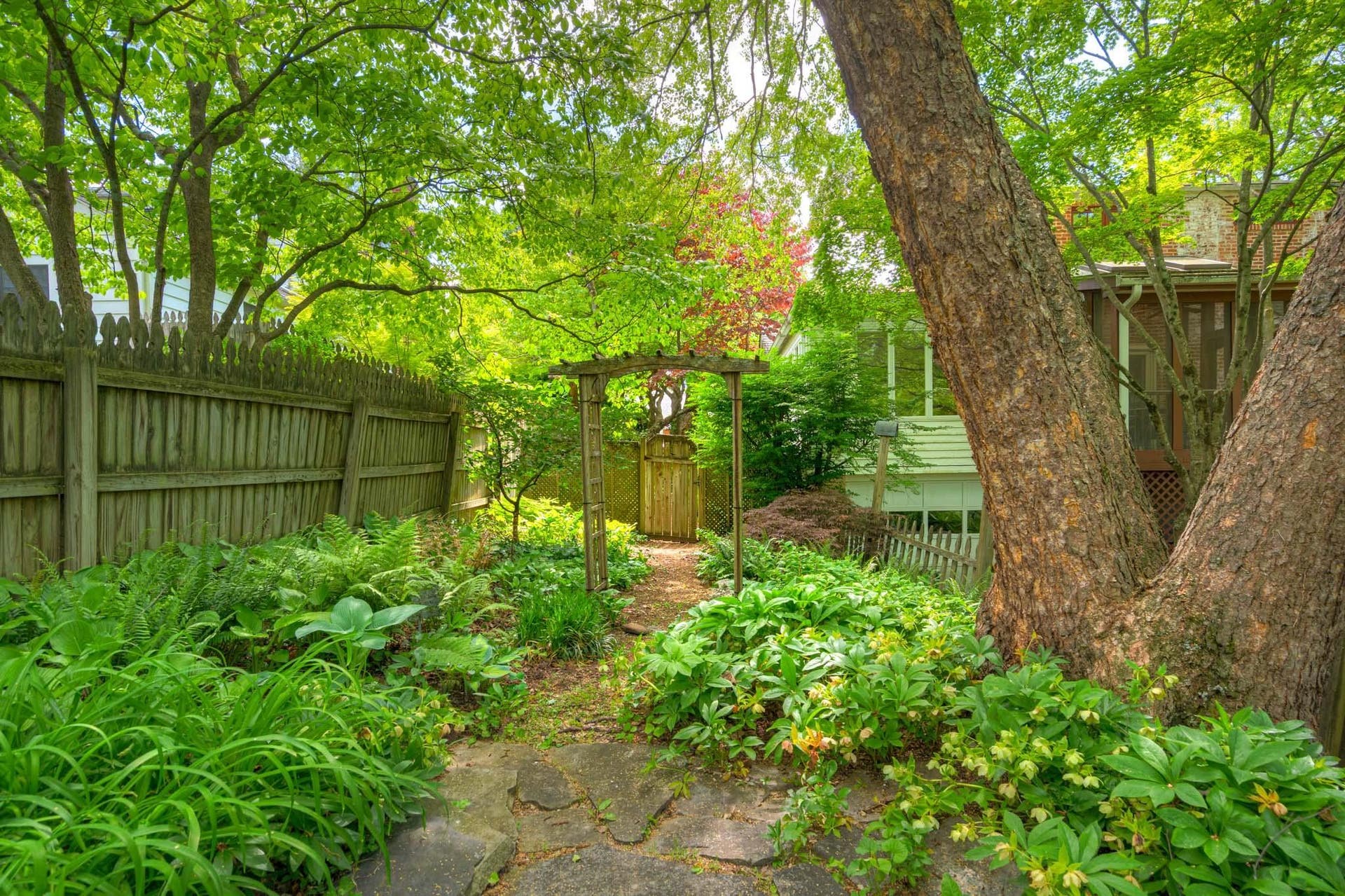 603 DRAPER Road, Blacksburg, VA 24060