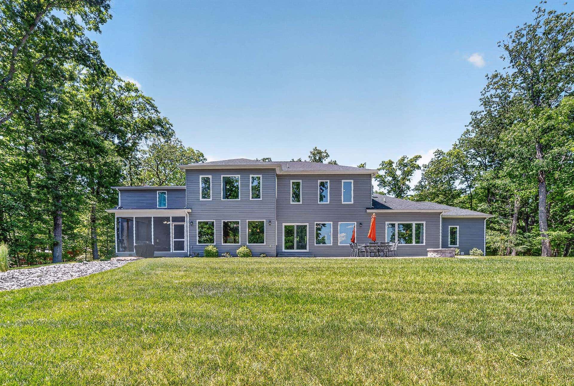 500 QUAILWOOD Drive, Blacksburg, VA 24060