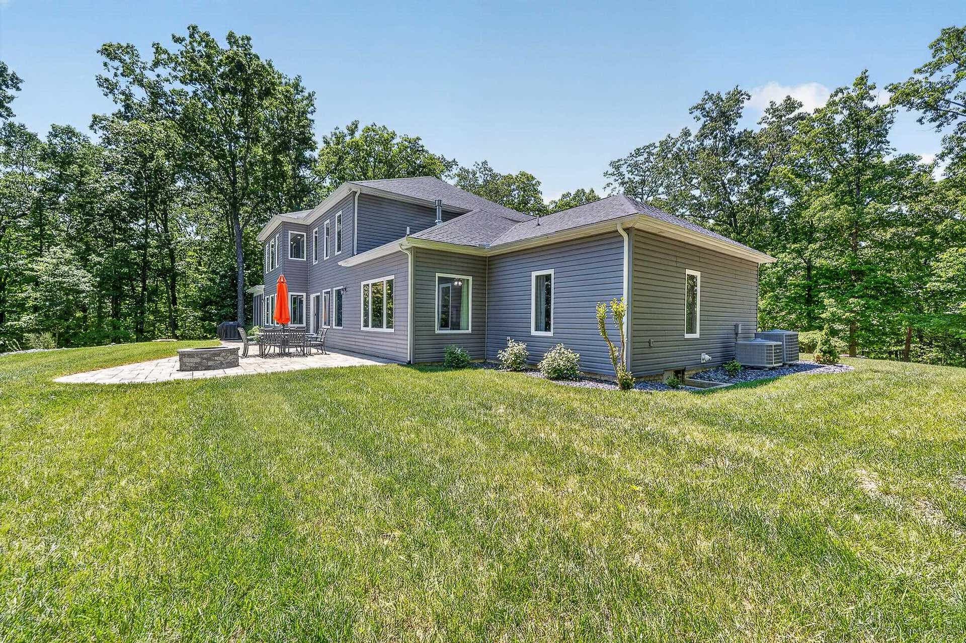 500 QUAILWOOD Drive, Blacksburg, VA 24060