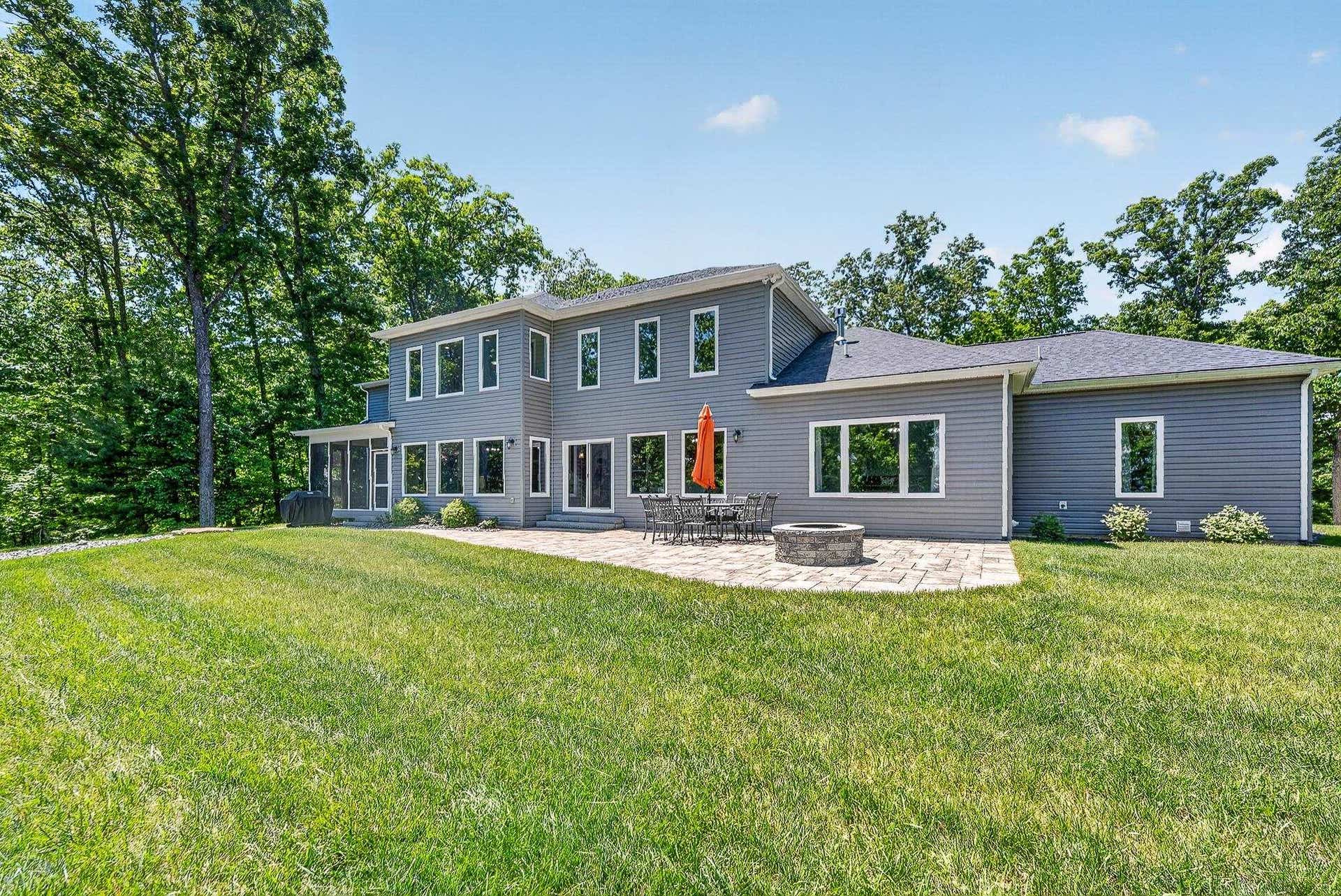 500 QUAILWOOD Drive, Blacksburg, VA 24060