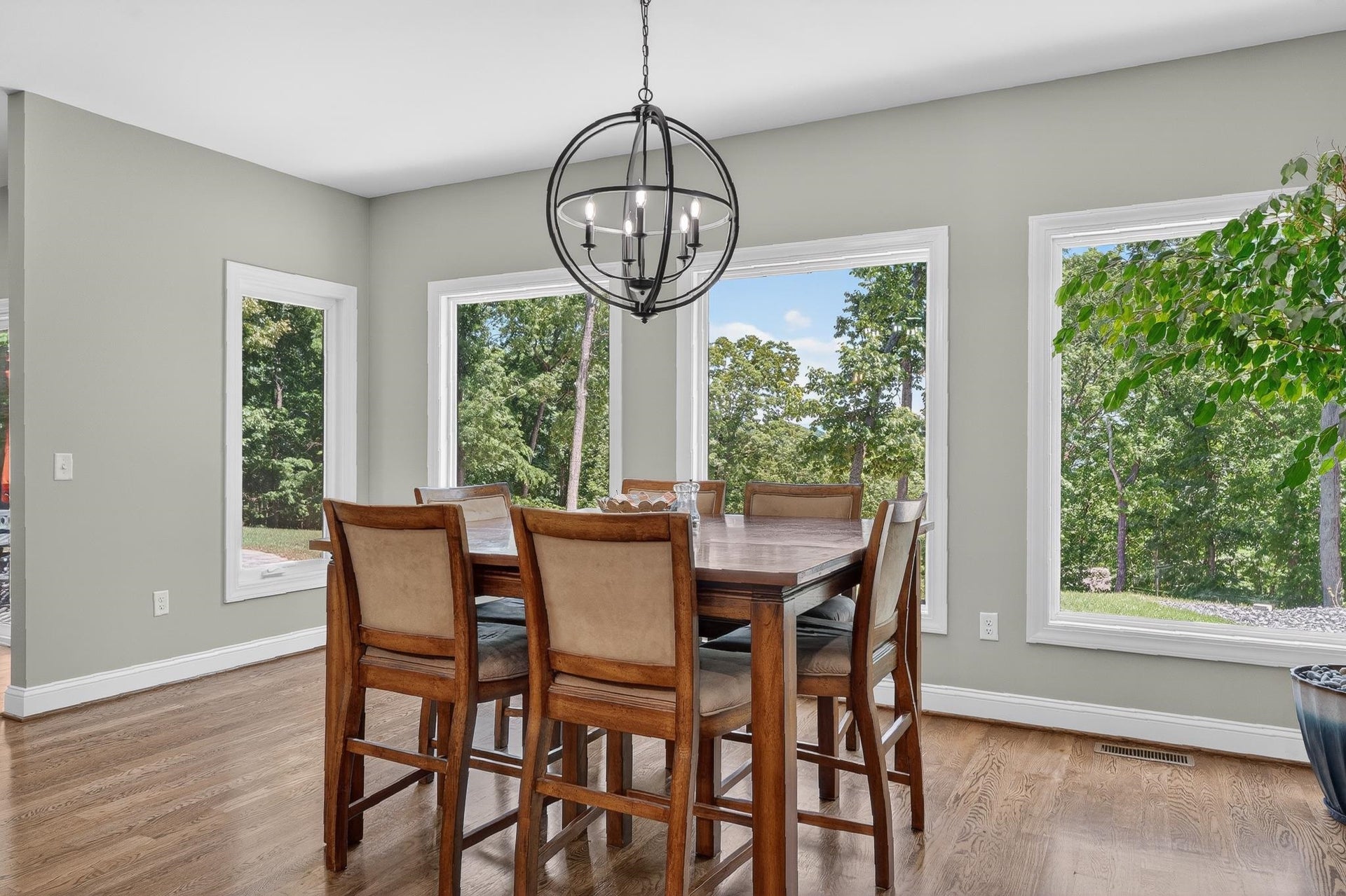 500 QUAILWOOD Drive, Blacksburg, VA 24060