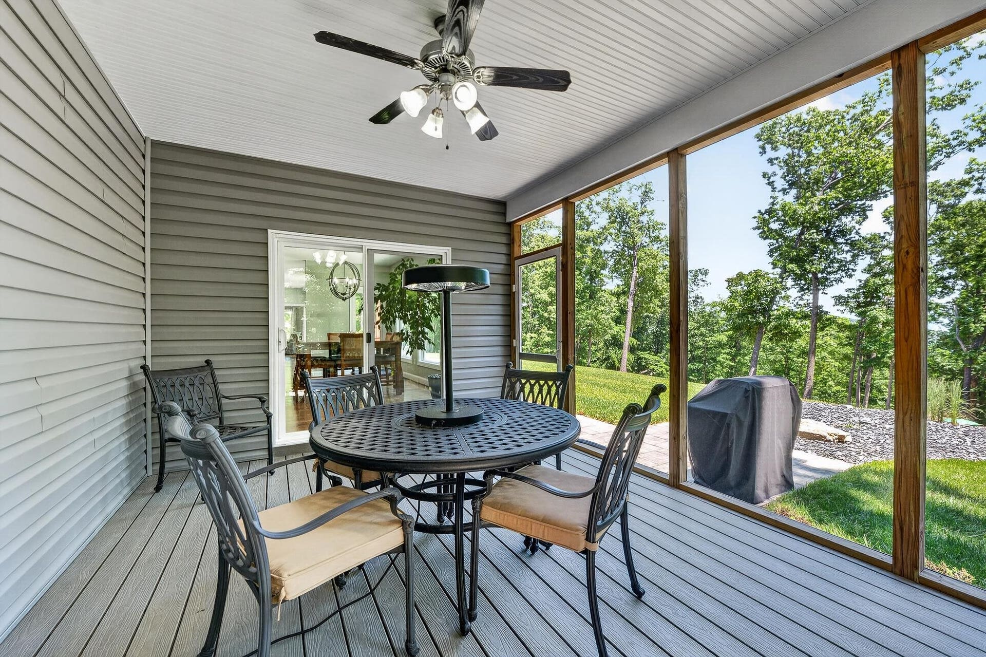 500 QUAILWOOD Drive, Blacksburg, VA 24060