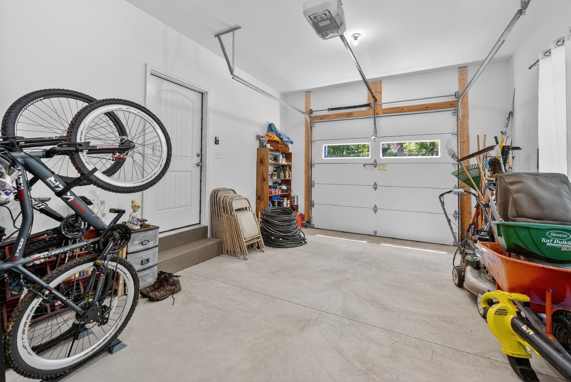 500 QUAILWOOD Drive, Blacksburg, VA 24060