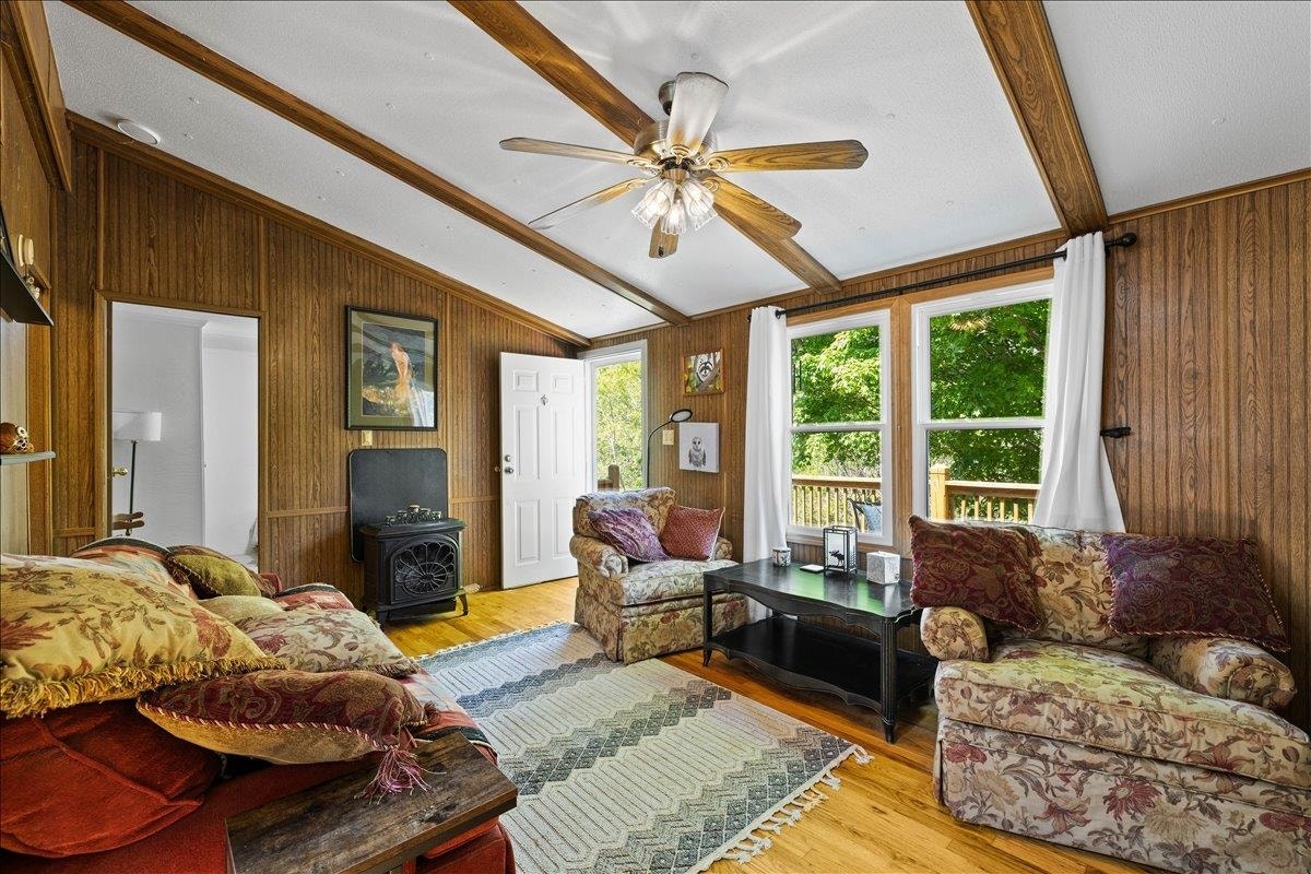 1353 Green Valley Road Road, Eggleston, VA 24086
