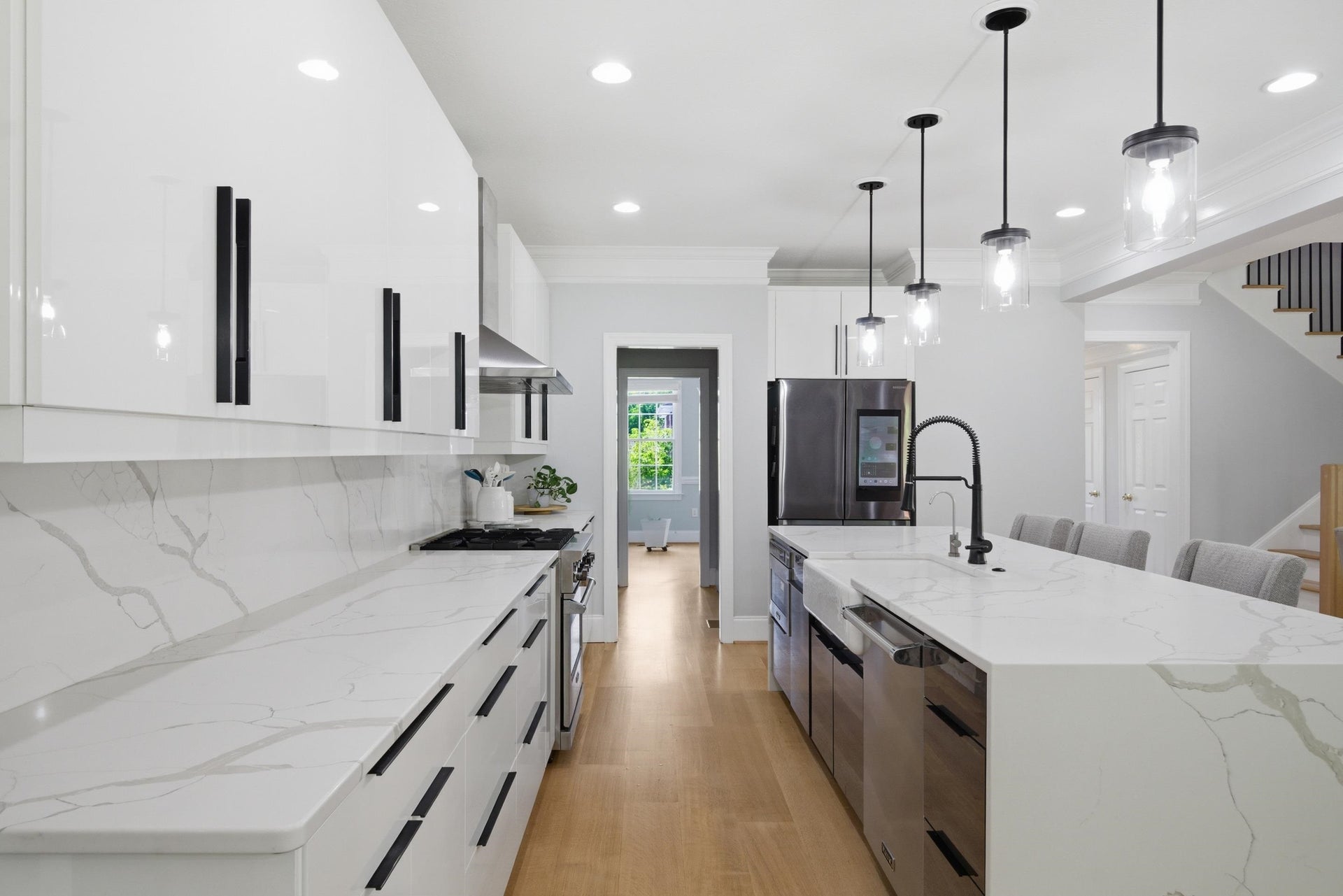 1302 VILLAGE Way, Blacksburg, VA 24060