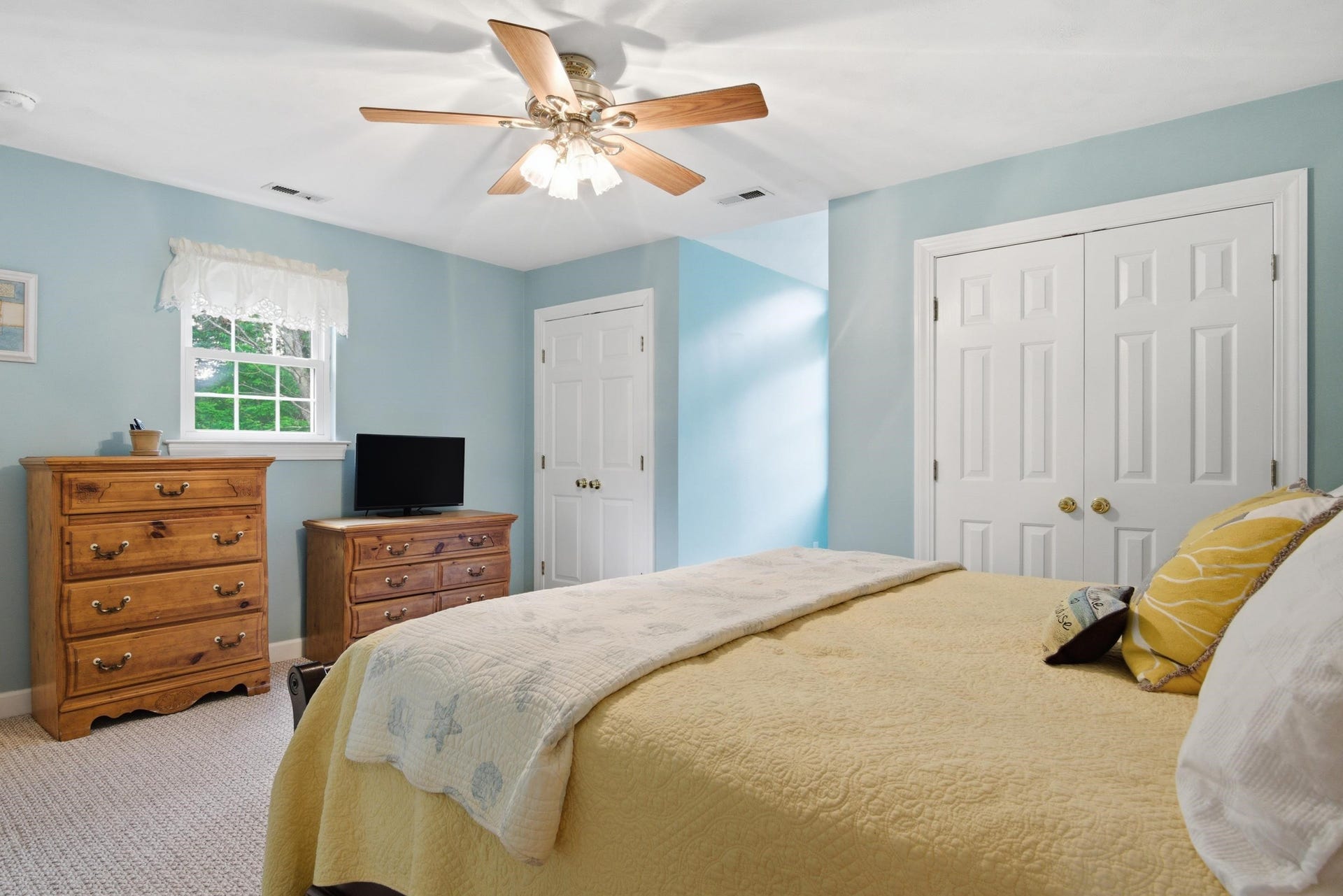 101 Darden Drive, Pearisburg, VA 24134