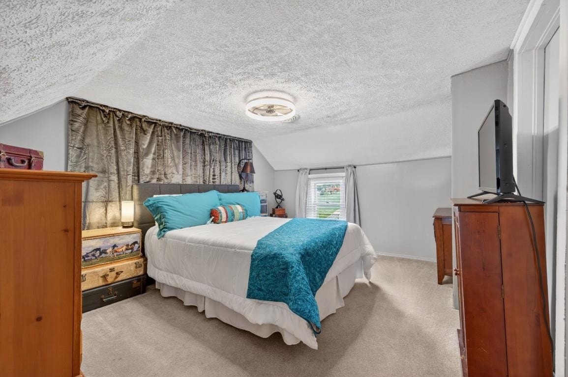 300 FOREST Avenue, Radford, VA 24141
