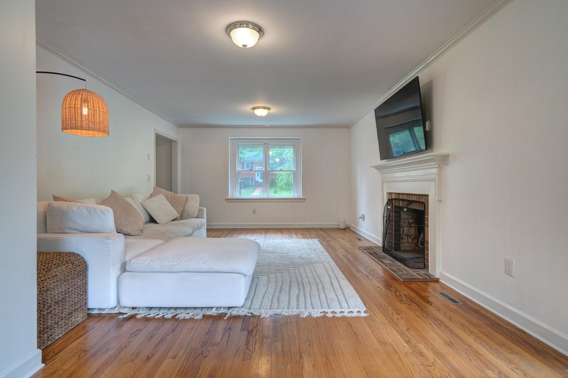 914 Mason Drive, Blacksburg, VA 24060