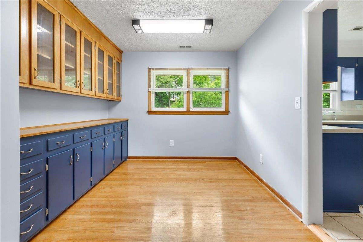 6016 Belspring Road, Fairlawn, VA 24141