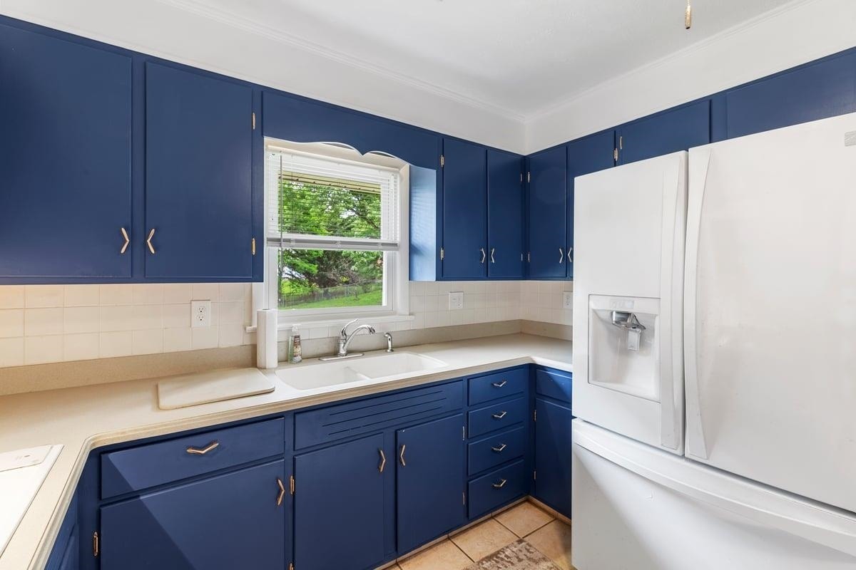 6016 Belspring Road, Fairlawn, VA 24141