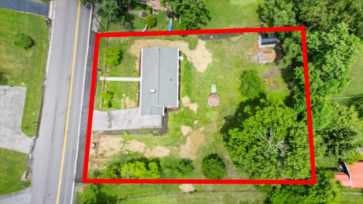 6016 Belspring Road, Fairlawn, VA 24141