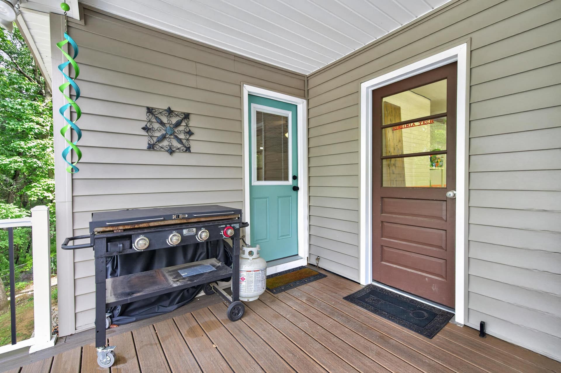 435 Tomahawk Drive, Christiansburg, VA 24073