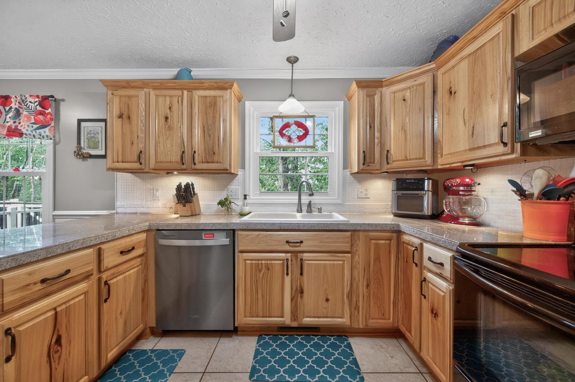 435 Tomahawk Drive, Christiansburg, VA 24073