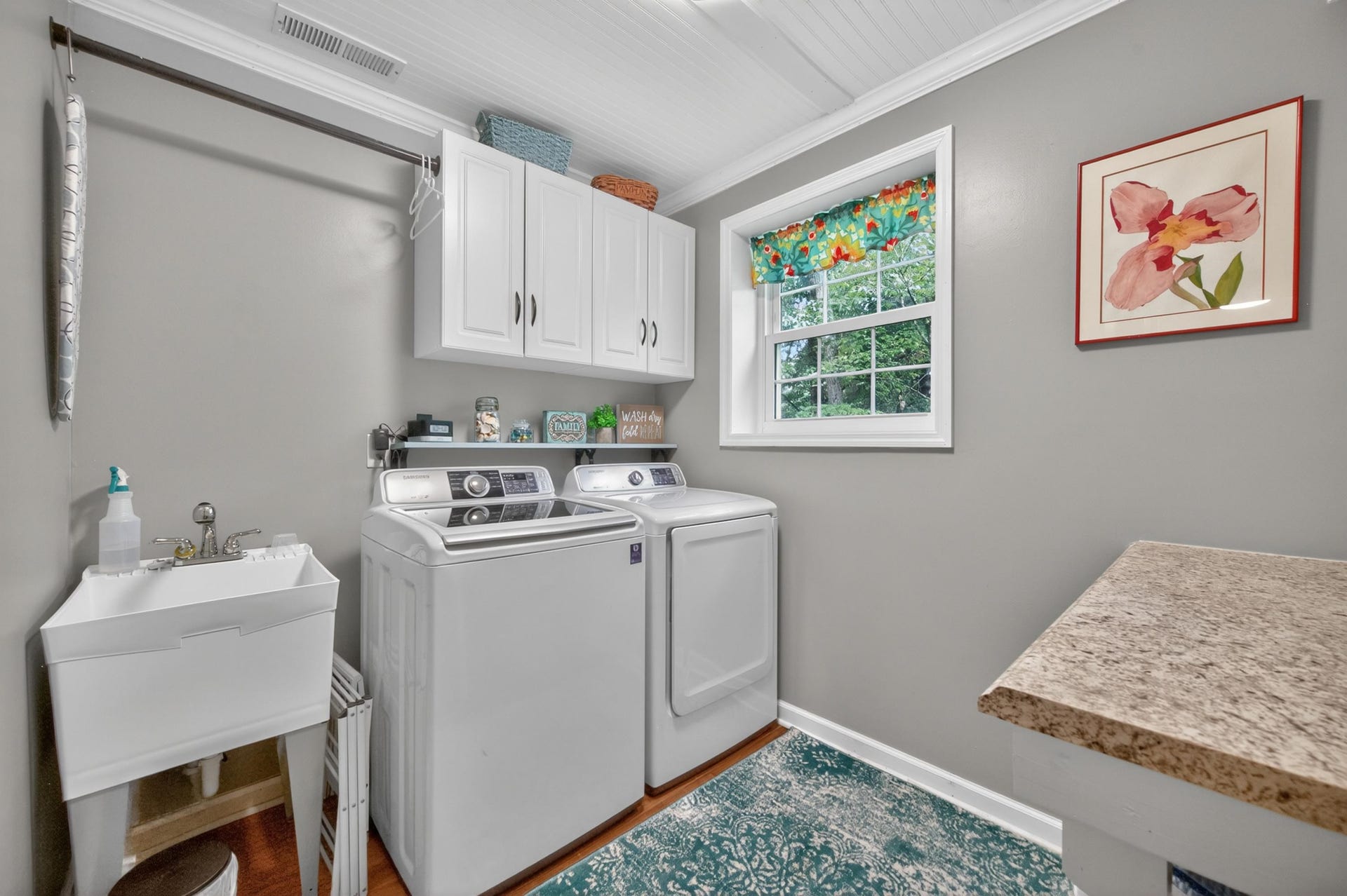435 Tomahawk Drive, Christiansburg, VA 24073