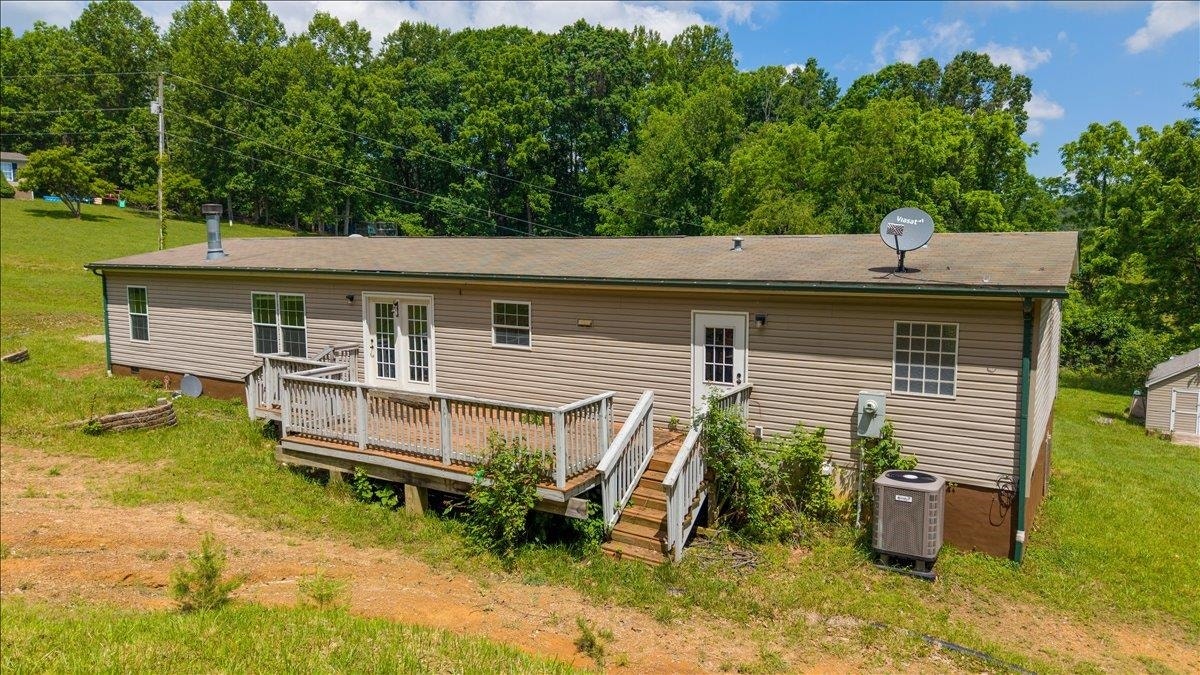 655 PEACHTREE Hill, Christiansburg, VA 24073