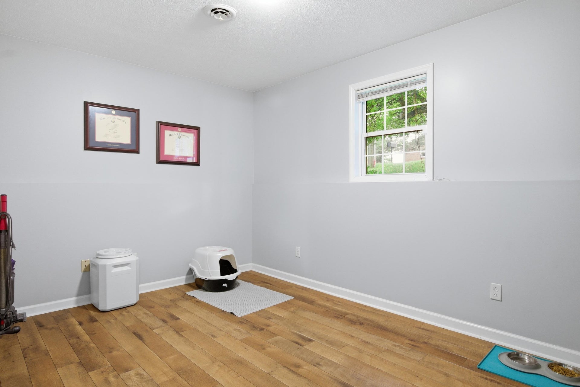 705 INGLES Street, Radford, VA 24141