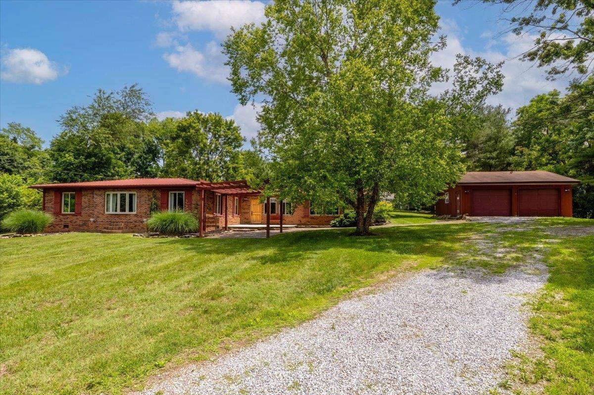 604 Ripplemead Road, Ripplemead, VA 24150