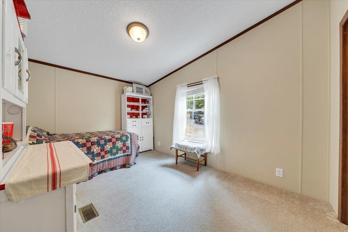 151 Perdue Road, Staffordsville, VA 24167