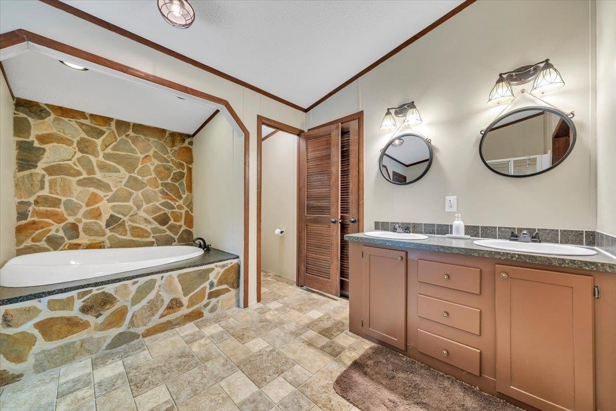151 Perdue Road, Staffordsville, VA 24167
