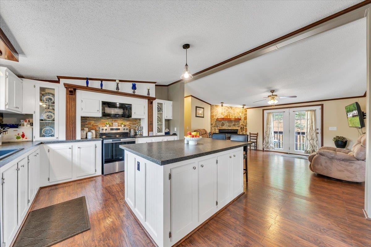 151 Perdue Road, Staffordsville, VA 24167